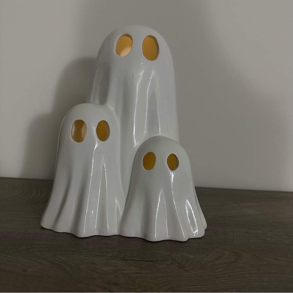 Halloween Pre-lit Ceramic Ghost Figurine set in glossy white